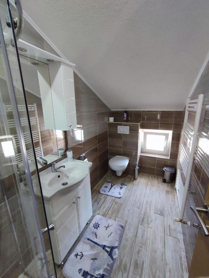 Apartman Toni Gračac Exterior foto