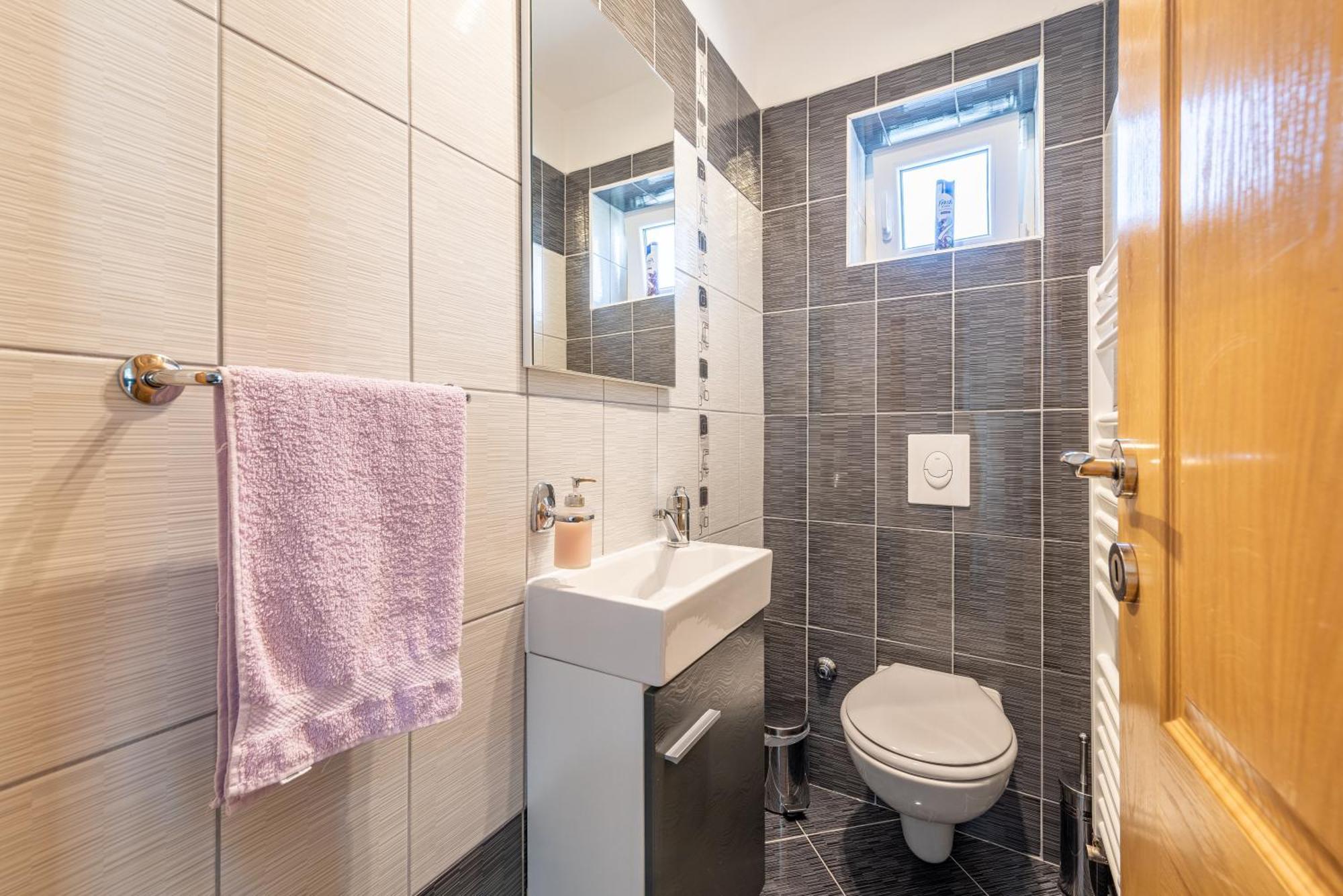 Apartman Toni Gračac Exterior foto
