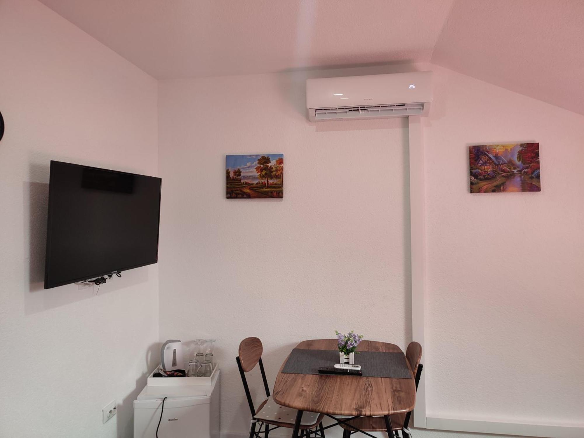 Apartman Toni Gračac Exterior foto