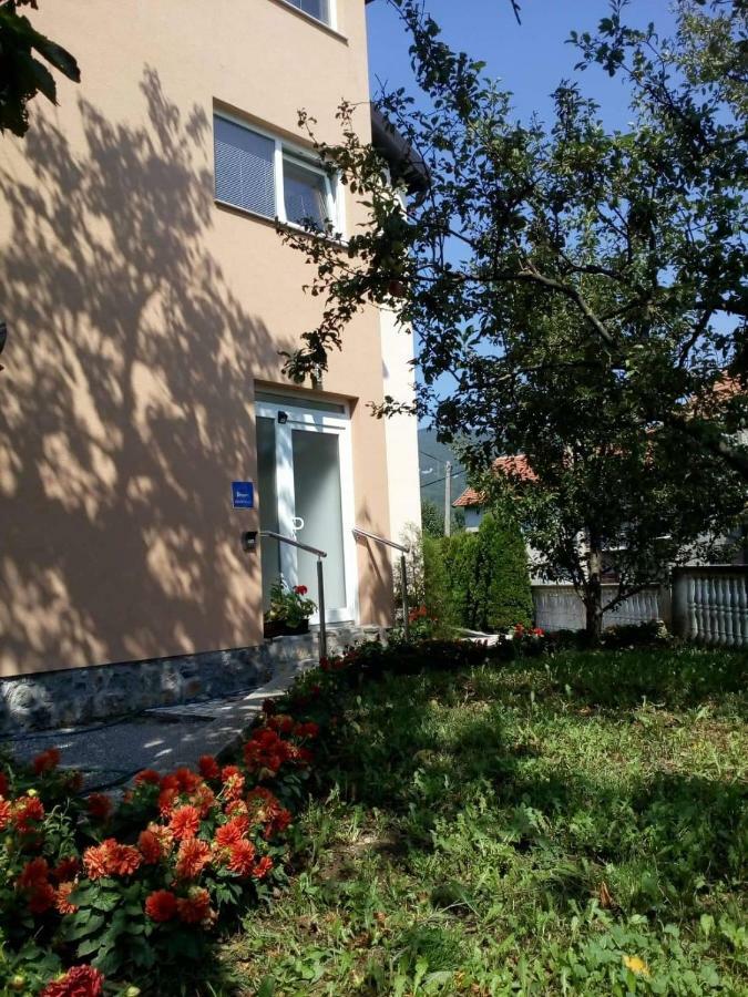 Apartman Toni Gračac Exterior foto